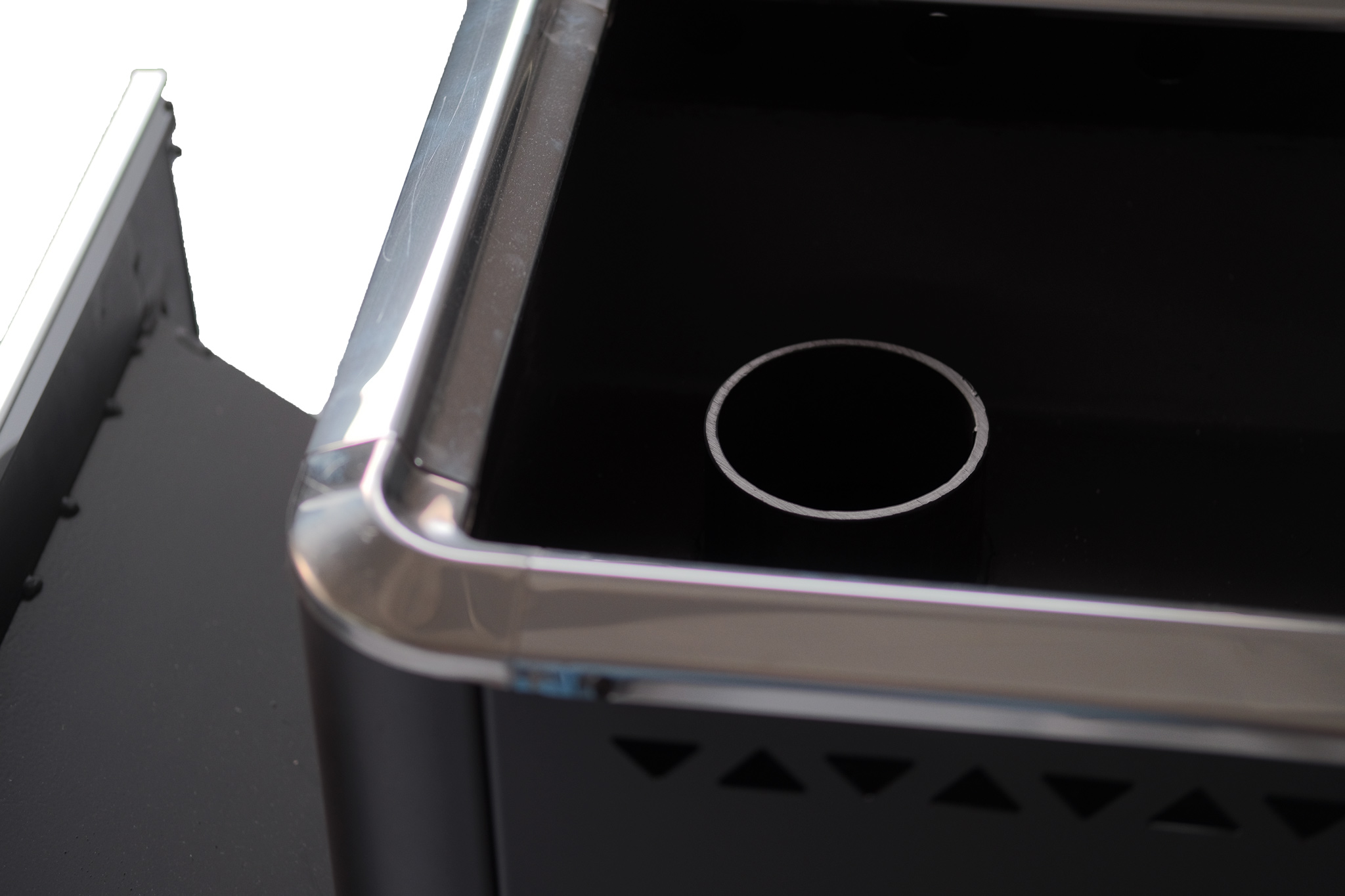 картинка Печь банная «КУБАНЬ» со стеклом    от магазина RockWood